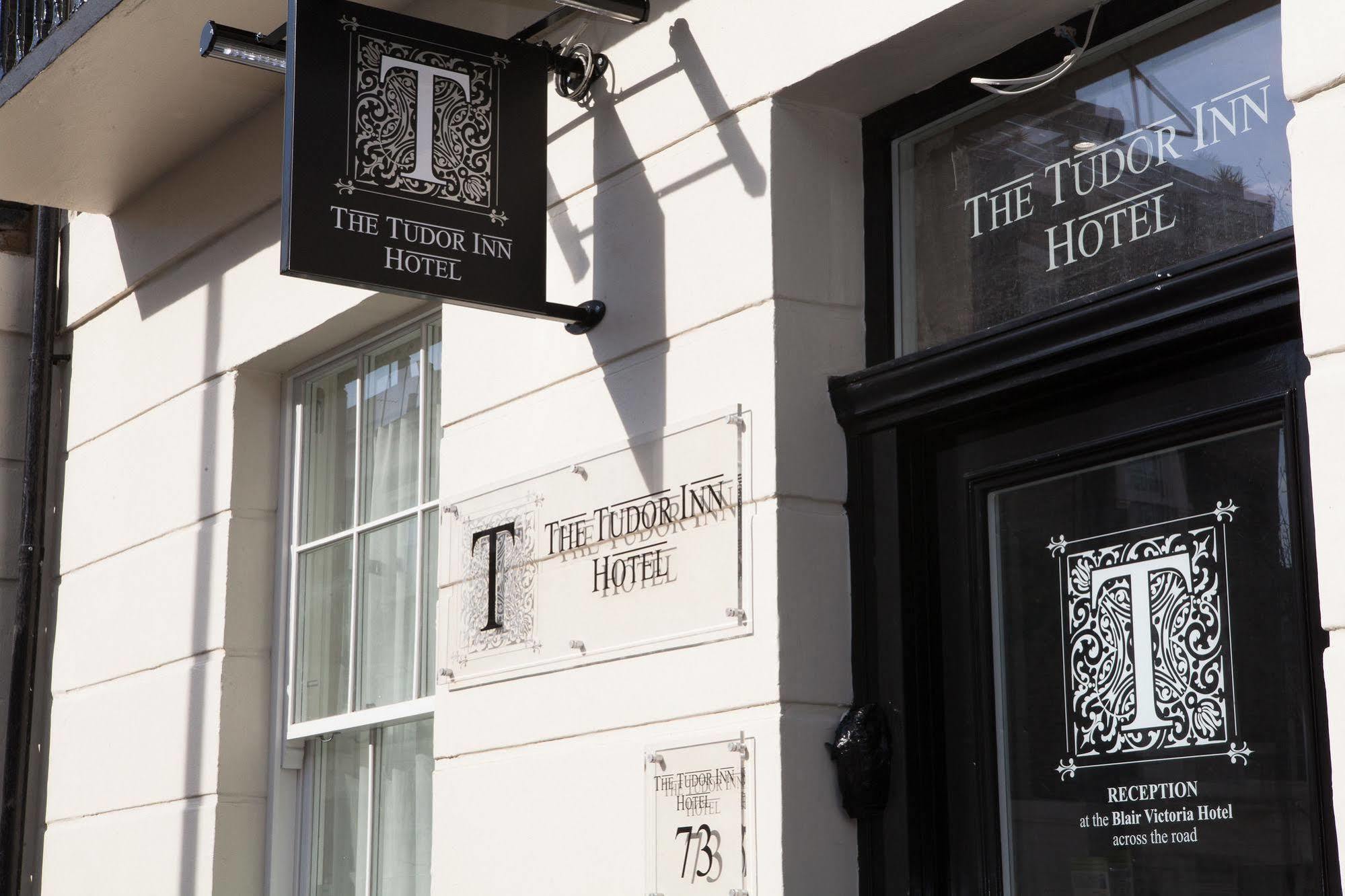 The Tudor Inn Hotel Londen Buitenkant foto